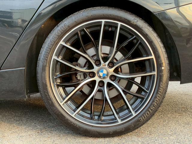 ３シリーズ ３２０ｉグランツーリスモ　スポーツ　禁煙車　弊社買取車両　衝突軽減ブレーキ　パワーバックドア　クルーズコントロール　パワーシート　純正ＨＤＤナビ　バックカメラ　ＨＩＤヘッドライト　Ｂｌｕｅｔｏｏｔｈオーディオ　車線逸脱警報　ＥＴＣ（23枚目）
