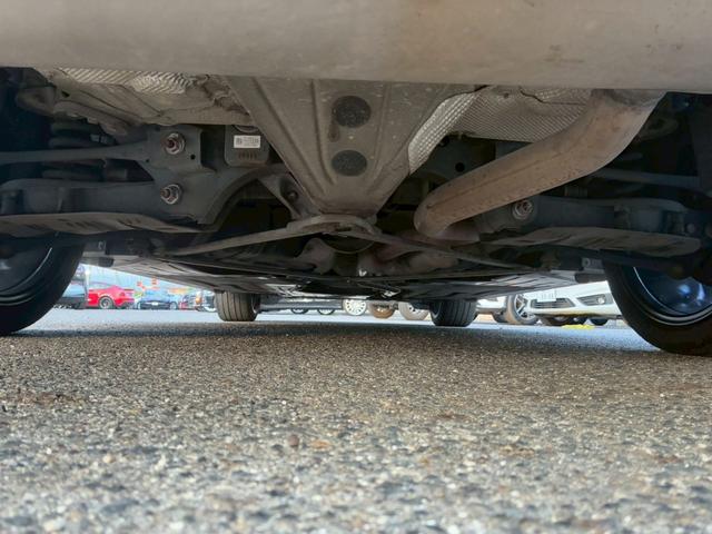 ３シリーズ ３２０ｉグランツーリスモ　スポーツ　禁煙車　弊社買取車両　衝突軽減ブレーキ　パワーバックドア　クルーズコントロール　パワーシート　純正ＨＤＤナビ　バックカメラ　ＨＩＤヘッドライト　Ｂｌｕｅｔｏｏｔｈオーディオ　車線逸脱警報　ＥＴＣ（69枚目）