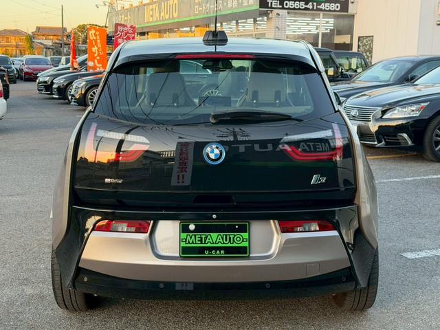 ｉ３ レンジ・エクステンダー装備車　禁煙車　アダプティブクルーズコントロール　ＬＥＤヘッドライト　オプション２０インチＡＷ　Ｂｌｕｅｔｏｏｔｈオーディオ　ルーフ？がれ無し　バックカメラ　純正ＨＤＤナビ　パーキングセンサー　ＥＴＣ（17枚目）