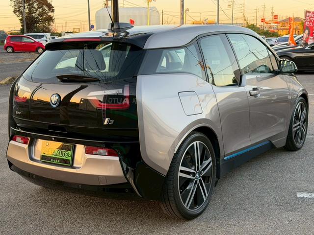 ｉ３ レンジ・エクステンダー装備車　禁煙車　アダプティブクルーズコントロール　ＬＥＤヘッドライト　オプション２０インチＡＷ　Ｂｌｕｅｔｏｏｔｈオーディオ　ルーフ？がれ無し　バックカメラ　純正ＨＤＤナビ　パーキングセンサー　ＥＴＣ（18枚目）