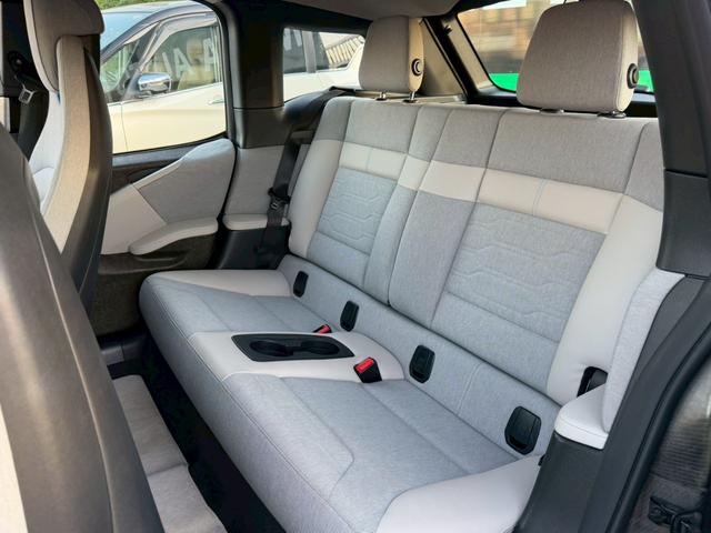 ｉ３ レンジ・エクステンダー装備車　禁煙車　アダプティブクルーズコントロール　ＬＥＤヘッドライト　オプション２０インチＡＷ　Ｂｌｕｅｔｏｏｔｈオーディオ　ルーフ？がれ無し　バックカメラ　純正ＨＤＤナビ　パーキングセンサー　ＥＴＣ（39枚目）