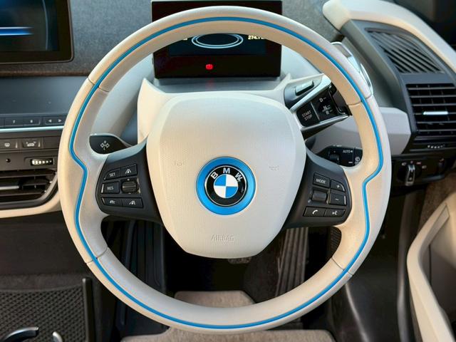 ｉ３ レンジ・エクステンダー装備車　禁煙車　アダプティブクルーズコントロール　ＬＥＤヘッドライト　オプション２０インチＡＷ　Ｂｌｕｅｔｏｏｔｈオーディオ　ルーフ？がれ無し　バックカメラ　純正ＨＤＤナビ　パーキングセンサー　ＥＴＣ（50枚目）