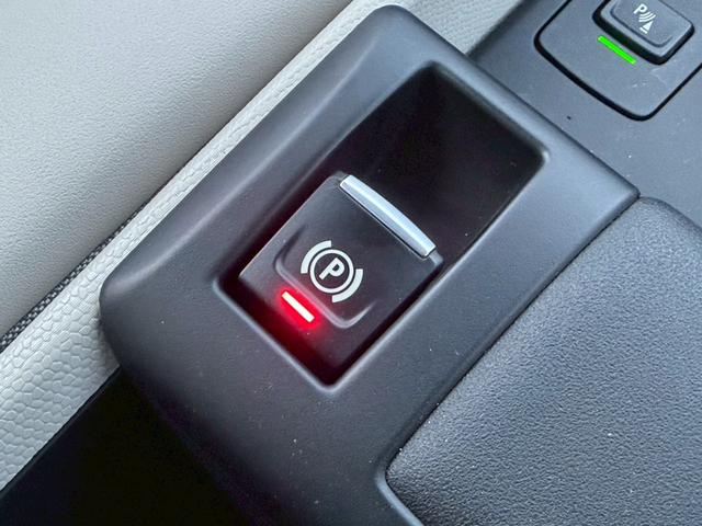 ｉ３ レンジ・エクステンダー装備車　禁煙車　アダプティブクルーズコントロール　ＬＥＤヘッドライト　オプション２０インチＡＷ　Ｂｌｕｅｔｏｏｔｈオーディオ　ルーフ？がれ無し　バックカメラ　純正ＨＤＤナビ　パーキングセンサー　ＥＴＣ（59枚目）