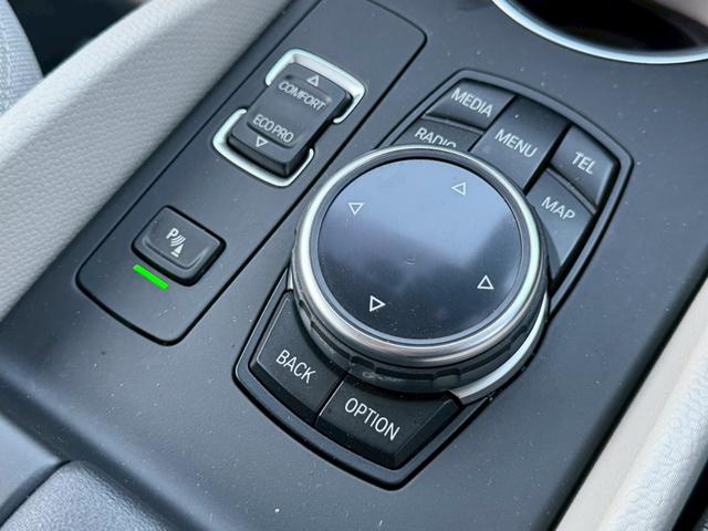 ｉ３ レンジ・エクステンダー装備車　禁煙車　アダプティブクルーズコントロール　ＬＥＤヘッドライト　オプション２０インチＡＷ　Ｂｌｕｅｔｏｏｔｈオーディオ　ルーフ？がれ無し　バックカメラ　純正ＨＤＤナビ　パーキングセンサー　ＥＴＣ（60枚目）