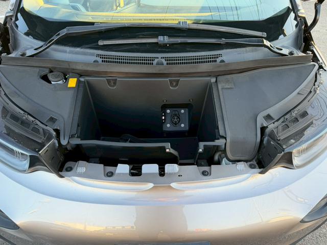 ｉ３ レンジ・エクステンダー装備車　禁煙車　アダプティブクルーズコントロール　ＬＥＤヘッドライト　オプション２０インチＡＷ　Ｂｌｕｅｔｏｏｔｈオーディオ　ルーフ？がれ無し　バックカメラ　純正ＨＤＤナビ　パーキングセンサー　ＥＴＣ（65枚目）