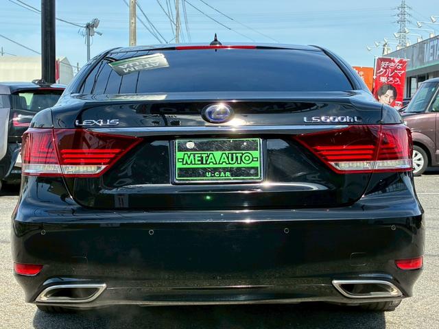 ＬＳ ＬＳ６００ｈＬ　エグゼクティブパッケージ　禁煙車　５人　黒革シート　後席センターモニター　レーダークルーズコントロール　全席シートヒ－ター　　２１２ブラック　ＢＳＭ　パワーバックドア　パーキングセンサー　三眼ＬＥＤ　レーンキーピングアシスト（19枚目）