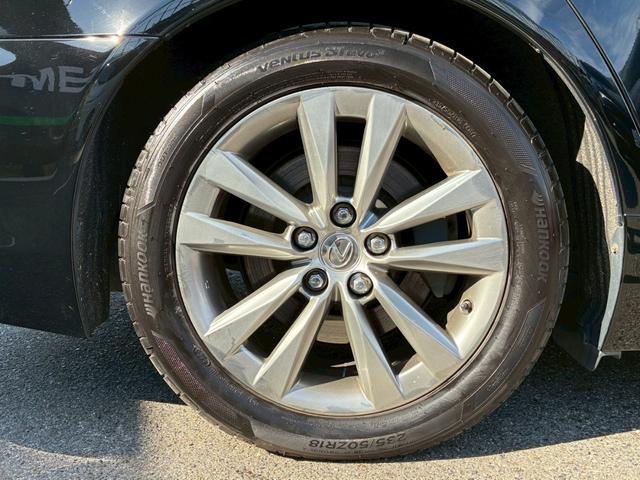 ＬＳ ＬＳ６００ｈＬ　エグゼクティブパッケージ　禁煙車　５人　黒革シート　後席センターモニター　レーダークルーズコントロール　全席シートヒ－ター　　２１２ブラック　ＢＳＭ　パワーバックドア　パーキングセンサー　三眼ＬＥＤ　レーンキーピングアシスト（25枚目）