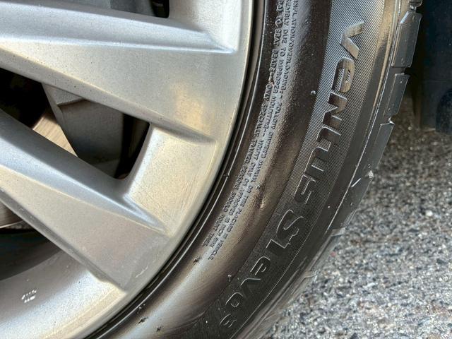 ＬＳ ＬＳ６００ｈＬ　エグゼクティブパッケージ　禁煙車　５人　黒革シート　後席センターモニター　レーダークルーズコントロール　全席シートヒ－ター　　２１２ブラック　ＢＳＭ　パワーバックドア　パーキングセンサー　三眼ＬＥＤ　レーンキーピングアシスト（28枚目）