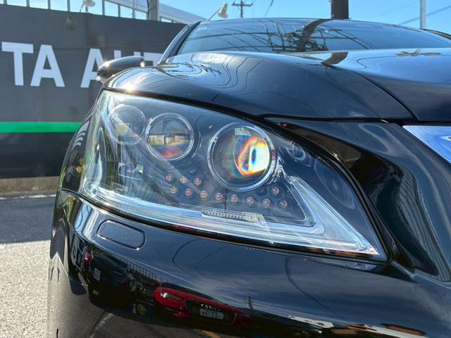 ＬＳ ＬＳ６００ｈＬ　エグゼクティブパッケージ　禁煙車　５人　黒革シート　後席センターモニター　レーダークルーズコントロール　全席シートヒ－ター　　２１２ブラック　ＢＳＭ　パワーバックドア　パーキングセンサー　三眼ＬＥＤ　レーンキーピングアシスト（31枚目）