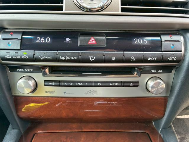 ＬＳ ＬＳ６００ｈＬ　エグゼクティブパッケージ　禁煙車　５人　黒革シート　後席センターモニター　レーダークルーズコントロール　全席シートヒ－ター　　２１２ブラック　ＢＳＭ　パワーバックドア　パーキングセンサー　三眼ＬＥＤ　レーンキーピングアシスト（52枚目）