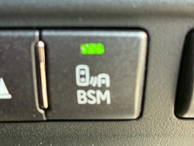 ＬＳ ＬＳ６００ｈＬ　エグゼクティブパッケージ　禁煙車　５人　黒革シート　後席センターモニター　レーダークルーズコントロール　全席シートヒ－ター　　２１２ブラック　ＢＳＭ　パワーバックドア　パーキングセンサー　三眼ＬＥＤ　レーンキーピングアシスト（59枚目）