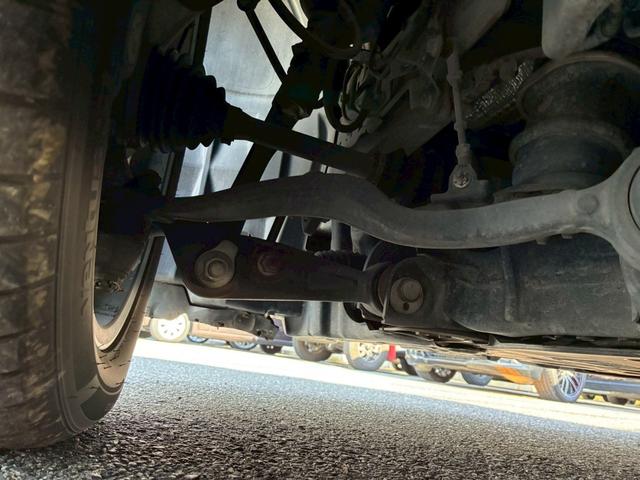 ＬＳ ＬＳ６００ｈＬ　エグゼクティブパッケージ　禁煙車　５人　黒革シート　後席センターモニター　レーダークルーズコントロール　全席シートヒ－ター　　２１２ブラック　ＢＳＭ　パワーバックドア　パーキングセンサー　三眼ＬＥＤ　レーンキーピングアシスト（64枚目）