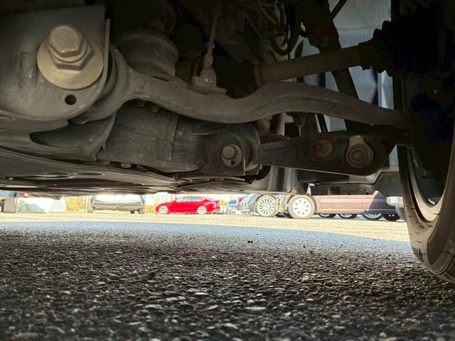 ＬＳ ＬＳ６００ｈＬ　エグゼクティブパッケージ　禁煙車　５人　黒革シート　後席センターモニター　レーダークルーズコントロール　全席シートヒ－ター　　２１２ブラック　ＢＳＭ　パワーバックドア　パーキングセンサー　三眼ＬＥＤ　レーンキーピングアシスト（67枚目）