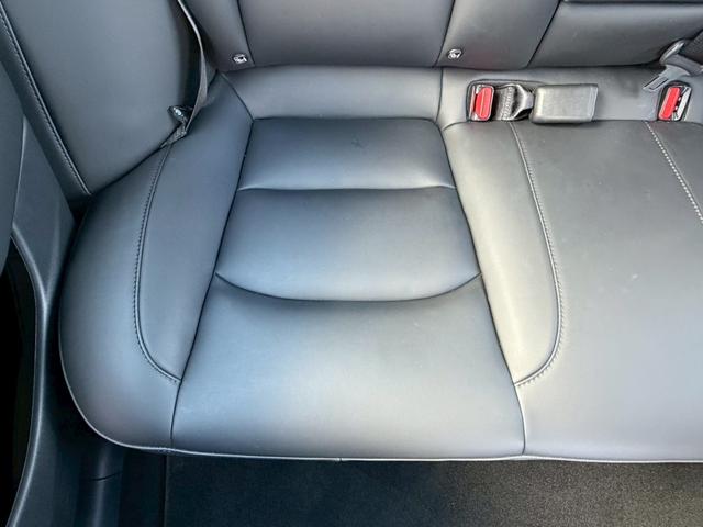 【２列目シート座面】