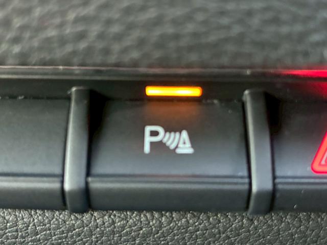 Ａ３ スポーツバック１．４ＴＦＳＩ　禁煙車　コンビニエンスＰＫＧ　ＭＭＩナビゲーションＰＫＧ　ＬＥＤライトＰＫＧ　アダプティブクルーズコントロール　純正７インチナビ　バックカメラ　パーキングセンサー　ＣＤ／ＤＶＤ再生　プッシュスタート（10枚目）