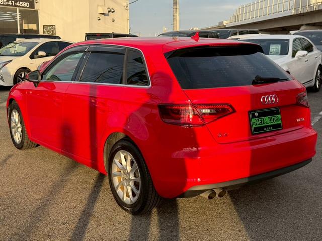 Ａ３ スポーツバック１．４ＴＦＳＩ　禁煙車　コンビニエンスＰＫＧ　ＭＭＩナビゲーションＰＫＧ　ＬＥＤライトＰＫＧ　アダプティブクルーズコントロール　純正７インチナビ　バックカメラ　パーキングセンサー　ＣＤ／ＤＶＤ再生　プッシュスタート（17枚目）