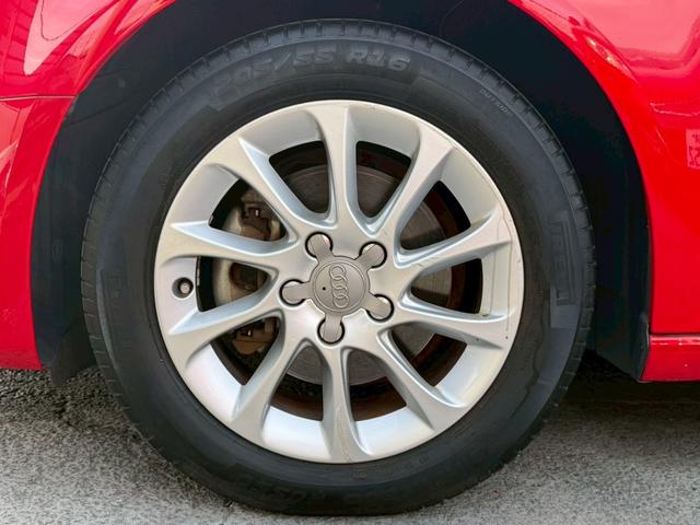 Ａ３ スポーツバック１．４ＴＦＳＩ　禁煙車　コンビニエンスＰＫＧ　ＭＭＩナビゲーションＰＫＧ　ＬＥＤライトＰＫＧ　アダプティブクルーズコントロール　純正７インチナビ　バックカメラ　パーキングセンサー　ＣＤ／ＤＶＤ再生　プッシュスタート（25枚目）