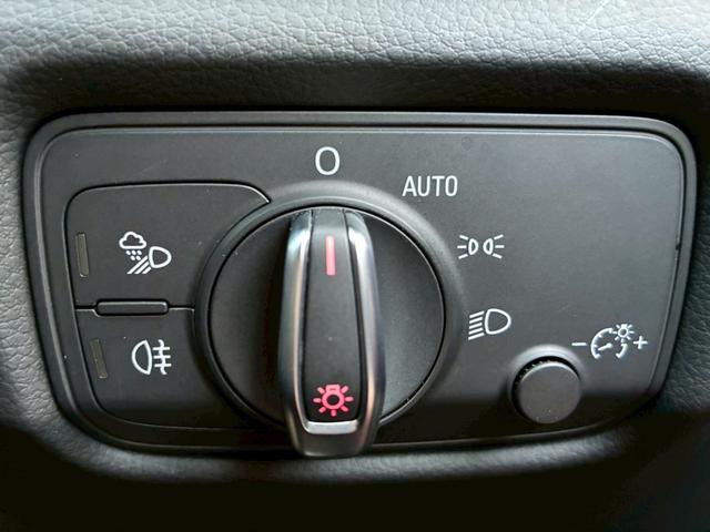 Ａ３ スポーツバック１．４ＴＦＳＩ　禁煙車　コンビニエンスＰＫＧ　ＭＭＩナビゲーションＰＫＧ　ＬＥＤライトＰＫＧ　アダプティブクルーズコントロール　純正７インチナビ　バックカメラ　パーキングセンサー　ＣＤ／ＤＶＤ再生　プッシュスタート（39枚目）