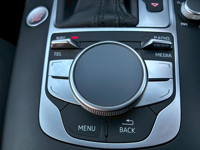 Ａ３ スポーツバック１．４ＴＦＳＩ　禁煙車　コンビニエンスＰＫＧ　ＭＭＩナビゲーションＰＫＧ　ＬＥＤライトＰＫＧ　アダプティブクルーズコントロール　純正７インチナビ　バックカメラ　パーキングセンサー　ＣＤ／ＤＶＤ再生　プッシュスタート（47枚目）