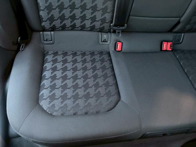 Ａ３ スポーツバック１．４ＴＦＳＩ　禁煙車　コンビニエンスＰＫＧ　ＭＭＩナビゲーションＰＫＧ　ＬＥＤライトＰＫＧ　アダプティブクルーズコントロール　純正７インチナビ　バックカメラ　パーキングセンサー　ＣＤ／ＤＶＤ再生　プッシュスタート（57枚目）