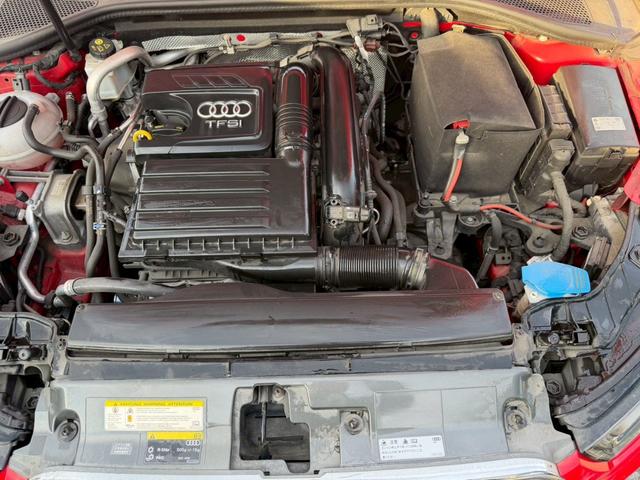 Ａ３ スポーツバック１．４ＴＦＳＩ　禁煙車　コンビニエンスＰＫＧ　ＭＭＩナビゲーションＰＫＧ　ＬＥＤライトＰＫＧ　アダプティブクルーズコントロール　純正７インチナビ　バックカメラ　パーキングセンサー　ＣＤ／ＤＶＤ再生　プッシュスタート（69枚目）