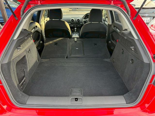 Ａ３ スポーツバック１．４ＴＦＳＩ　禁煙車　コンビニエンスＰＫＧ　ＭＭＩナビゲーションＰＫＧ　ＬＥＤライトＰＫＧ　アダプティブクルーズコントロール　純正７インチナビ　バックカメラ　パーキングセンサー　ＣＤ／ＤＶＤ再生　プッシュスタート（73枚目）