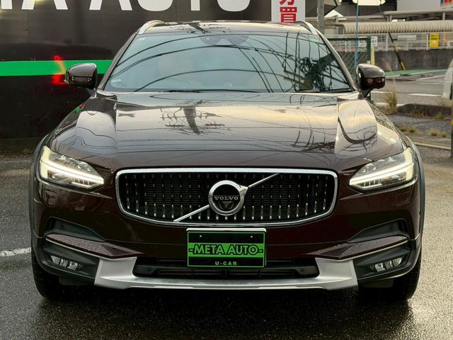 V90 クロスカントリー T5 AWD サマム 禁煙車 パノラマサンルーフ Bowers&Wilkins 弊社買取車両 衝突軽減 ハンドル支援 ベージュナッパレザー シートヒータークーラー 専用19インチAW 全周囲カメラ パワーシート ETC(19枚目)