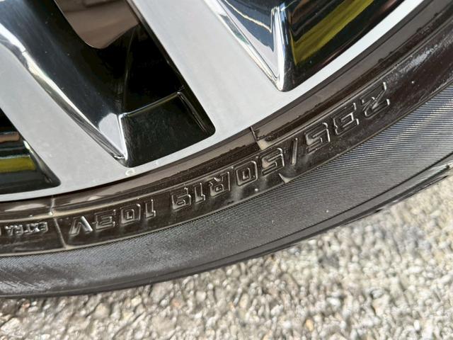 V90 クロスカントリー T5 AWD サマム 禁煙車 パノラマサンルーフ Bowers&Wilkins 弊社買取車両 衝突軽減 ハンドル支援 ベージュナッパレザー シートヒータークーラー 専用19インチAW 全周囲カメラ パワーシート ETC(33枚目)