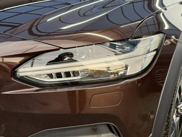 V90 クロスカントリー T5 AWD サマム 禁煙車 パノラマサンルーフ Bowers&Wilkins 弊社買取車両 衝突軽減 ハンドル支援 ベージュナッパレザー シートヒータークーラー 専用19インチAW 全周囲カメラ パワーシート ETC(37枚目)