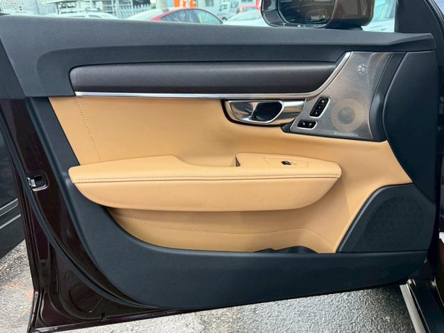 V90 クロスカントリー T5 AWD サマム 禁煙車 パノラマサンルーフ Bowers&Wilkins 弊社買取車両 衝突軽減 ハンドル支援 ベージュナッパレザー シートヒータークーラー 専用19インチAW 全周囲カメラ パワーシート ETC(40枚目)