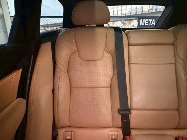 V90 クロスカントリー T5 AWD サマム 禁煙車 パノラマサンルーフ Bowers&Wilkins 弊社買取車両 衝突軽減 ハンドル支援 ベージュナッパレザー シートヒータークーラー 専用19インチAW 全周囲カメラ パワーシート ETC(52枚目)