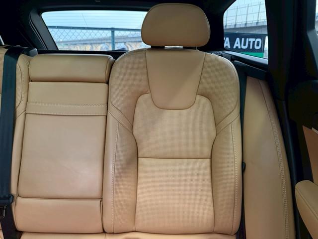V90 クロスカントリー T5 AWD サマム 禁煙車 パノラマサンルーフ Bowers&Wilkins 弊社買取車両 衝突軽減 ハンドル支援 ベージュナッパレザー シートヒータークーラー 専用19インチAW 全周囲カメラ パワーシート ETC(54枚目)