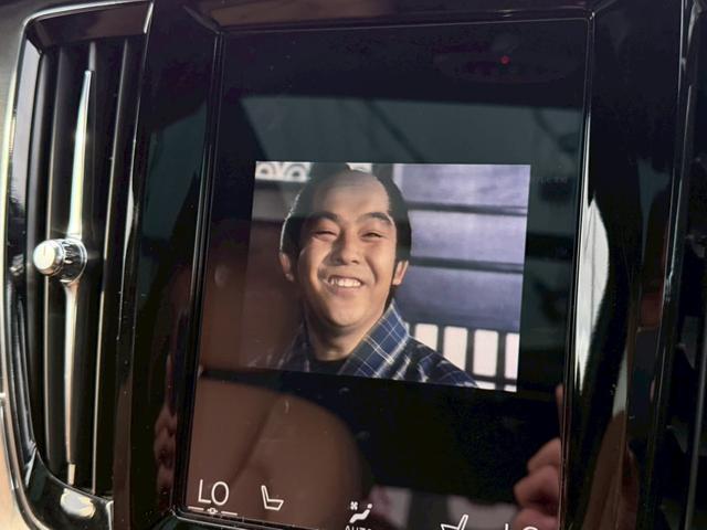 V90 クロスカントリー T5 AWD サマム 禁煙車 パノラマサンルーフ Bowers&Wilkins 弊社買取車両 衝突軽減 ハンドル支援 ベージュナッパレザー シートヒータークーラー 専用19インチAW 全周囲カメラ パワーシート ETC(58枚目)