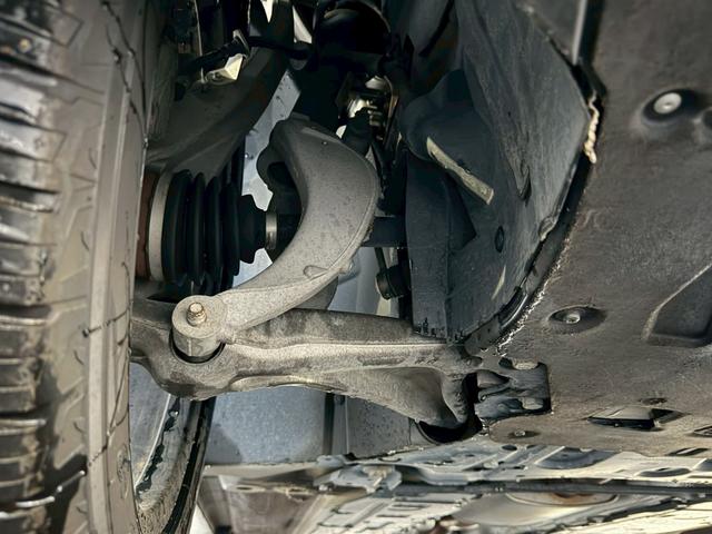 V90 クロスカントリー T5 AWD サマム 禁煙車 パノラマサンルーフ Bowers&Wilkins 弊社買取車両 衝突軽減 ハンドル支援 ベージュナッパレザー シートヒータークーラー 専用19インチAW 全周囲カメラ パワーシート ETC(71枚目)