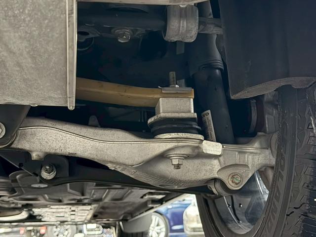 V90 クロスカントリー T5 AWD サマム 禁煙車 パノラマサンルーフ Bowers&Wilkins 弊社買取車両 衝突軽減 ハンドル支援 ベージュナッパレザー シートヒータークーラー 専用19インチAW 全周囲カメラ パワーシート ETC(72枚目)