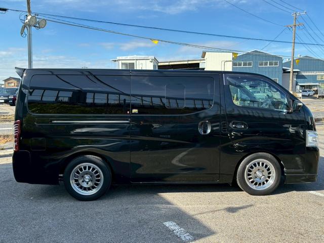 NV350キャラバンバン ロングライダープレミアムGX 玄武1.5インチローダウンキット ハイトダウンサポーター ベッドキット バレンティテール ESSEX17インチAW HIDヘッド プッシュスタート バックカメラ リアヒーター/クーラー ETC(21枚目)