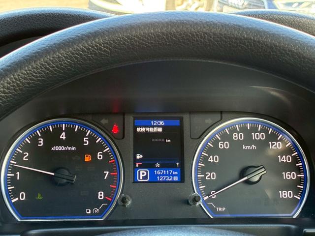 NV350キャラバンバン ロングライダープレミアムGX 玄武1.5インチローダウンキット ハイトダウンサポーター ベッドキット バレンティテール ESSEX17インチAW HIDヘッド プッシュスタート バックカメラ リアヒーター/クーラー ETC(37枚目)