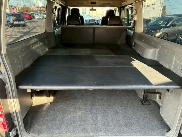 NV350キャラバンバン ロングライダープレミアムGX 玄武1.5インチローダウンキット ハイトダウンサポーター ベッドキット バレンティテール ESSEX17インチAW HIDヘッド プッシュスタート バックカメラ リアヒーター/クーラー ETC(49枚目)