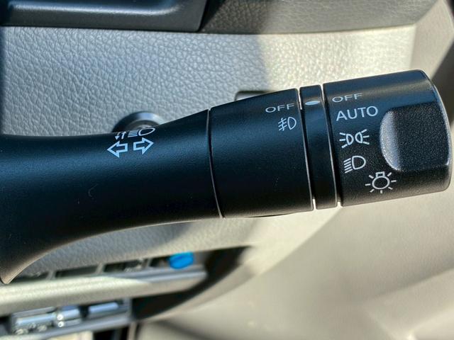 NV350キャラバンバン ロングライダープレミアムGX 玄武1.5インチローダウンキット ハイトダウンサポーター ベッドキット バレンティテール ESSEX17インチAW HIDヘッド プッシュスタート バックカメラ リアヒーター/クーラー ETC(62枚目)