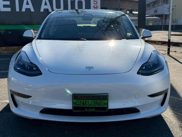 モデル３ ロングレンジ　ＡＷＤ　４ＷＤ　ワンオーナー　禁煙車　弊社買取車　満充電約５３０ｋｍ走行　上海モデル　ヒートポンプ　パワーバックドア　シートヒーター　ＬＥＤヘッドライト　１９インチＡＷ　パワーシート　黒ヴィーガンレザーシート（16枚目）