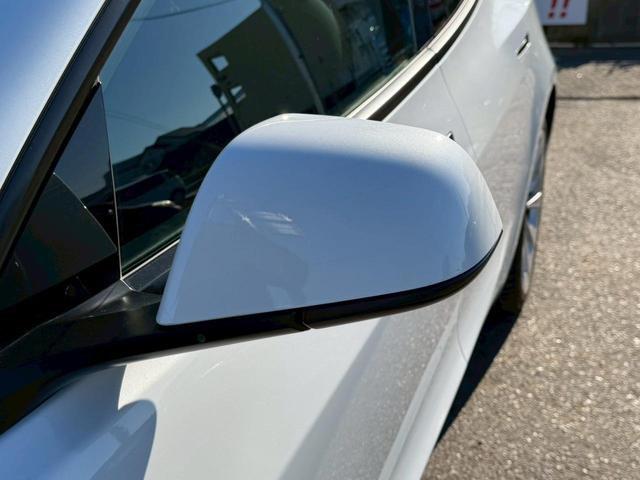 モデル３ ロングレンジ　ＡＷＤ　４ＷＤ　ワンオーナー　禁煙車　弊社買取車　満充電約５３０ｋｍ走行　上海モデル　ヒートポンプ　パワーバックドア　シートヒーター　ＬＥＤヘッドライト　１９インチＡＷ　パワーシート　黒ヴィーガンレザーシート（40枚目）