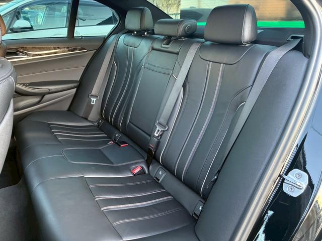 ５シリーズ ５２３ｄ　Ｍスポーツ　ハイラインパッケージ　フルディーラーメンテ　ユーザー様買取車両　禁煙車　パーキングアシスト／ドライビングアシストプラス　本革シート　純正１９インチＡＷ　フルセグＴＶ　全席シートヒーター　パワートランク（38枚目）