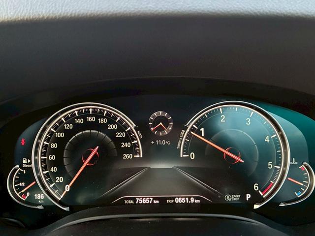 ５シリーズ ５２３ｄ　Ｍスポーツ　ハイラインパッケージ　フルディーラーメンテ　ユーザー様買取車両　禁煙車　パーキングアシスト／ドライビングアシストプラス　本革シート　純正１９インチＡＷ　フルセグＴＶ　全席シートヒーター　パワートランク（43枚目）