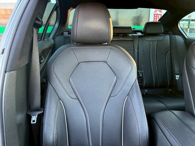 ５シリーズ ５２３ｄ　Ｍスポーツ　ハイラインパッケージ　フルディーラーメンテ　ユーザー様買取車両　禁煙車　パーキングアシスト／ドライビングアシストプラス　本革シート　純正１９インチＡＷ　フルセグＴＶ　全席シートヒーター　パワートランク（62枚目）