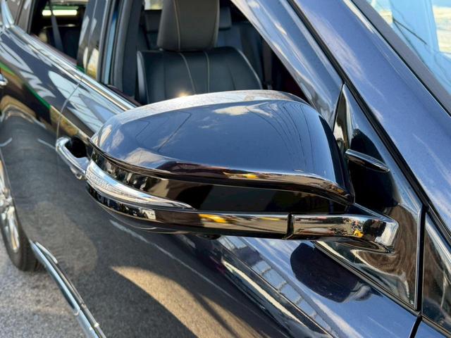 �k�d�c�w�b�h���C�g���ځB�铹�����邭�Ƃ炵�܂��B