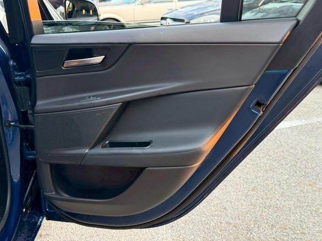 �y�h�A�g�����z���̖ڗ����₷���h�A�g�����ł������ɂ��ꂢ�ȏ�Ԃňێ�����Ă���܂�