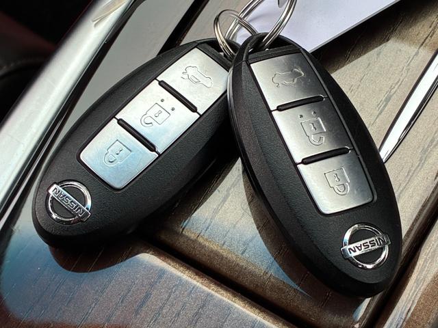 NISSAN FUGA HYBRID VIP PACKAGE