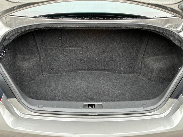 NISSAN FUGA HYBRID VIP PACKAGE
