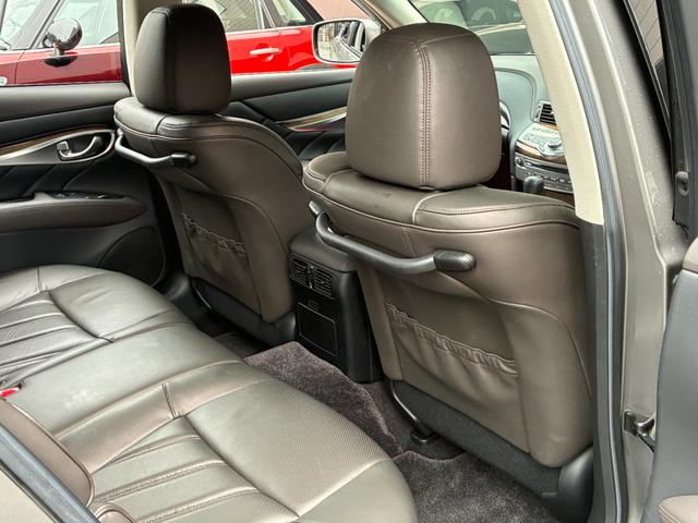 NISSAN FUGA HYBRID VIP PACKAGE