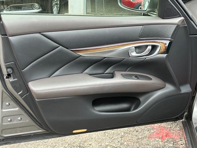 NISSAN FUGA HYBRID VIP PACKAGE